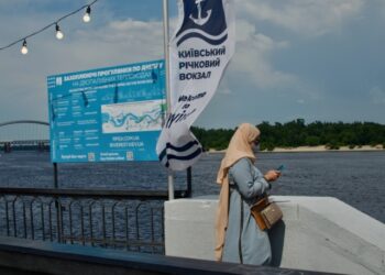 Обнародованы данные, с каких стран туристы в Украине больше всех тратят