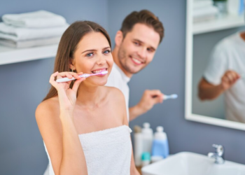 Масло чайного дерева в догляді за зубами – огляд продукції від Dr. Wild Tebodont