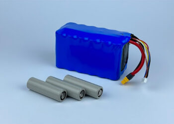 акумулятор для дрона