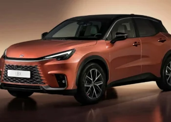 Lexus LBX: нова епоха компактної розкоші